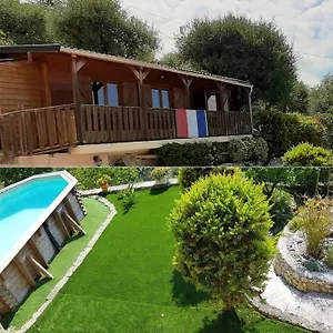 https://chalet-cote-dazur-piscine-terrasse-et-vue-mer-drap.fr-provencehotel.com