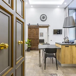 https://palazzo-mormando-industrial-apartment.hotels-amalfi.com